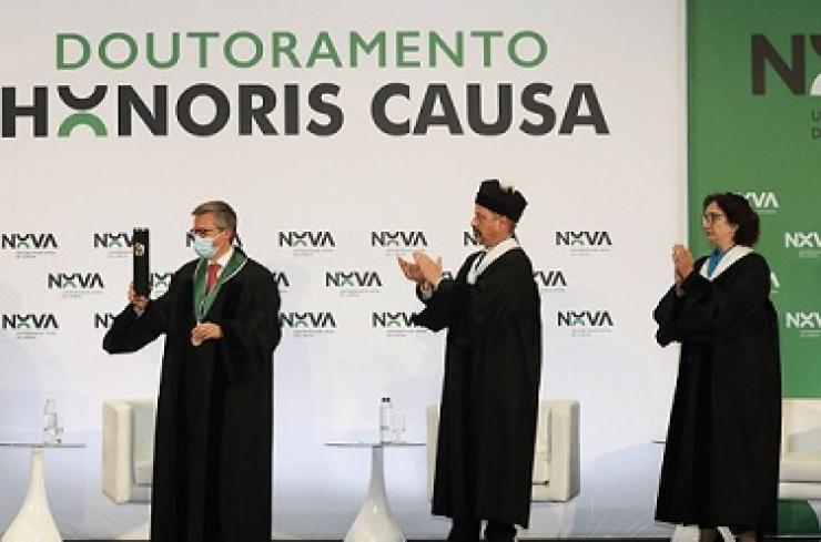 NOVA ATRIBUIU O TÍTULO DE DOUTOR HONORIS CAUSA AO ENG