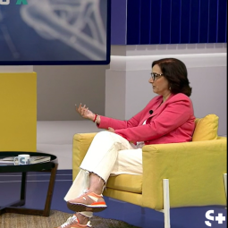 Professor Elvira Fortunato Featured on the Raio X Podcast
